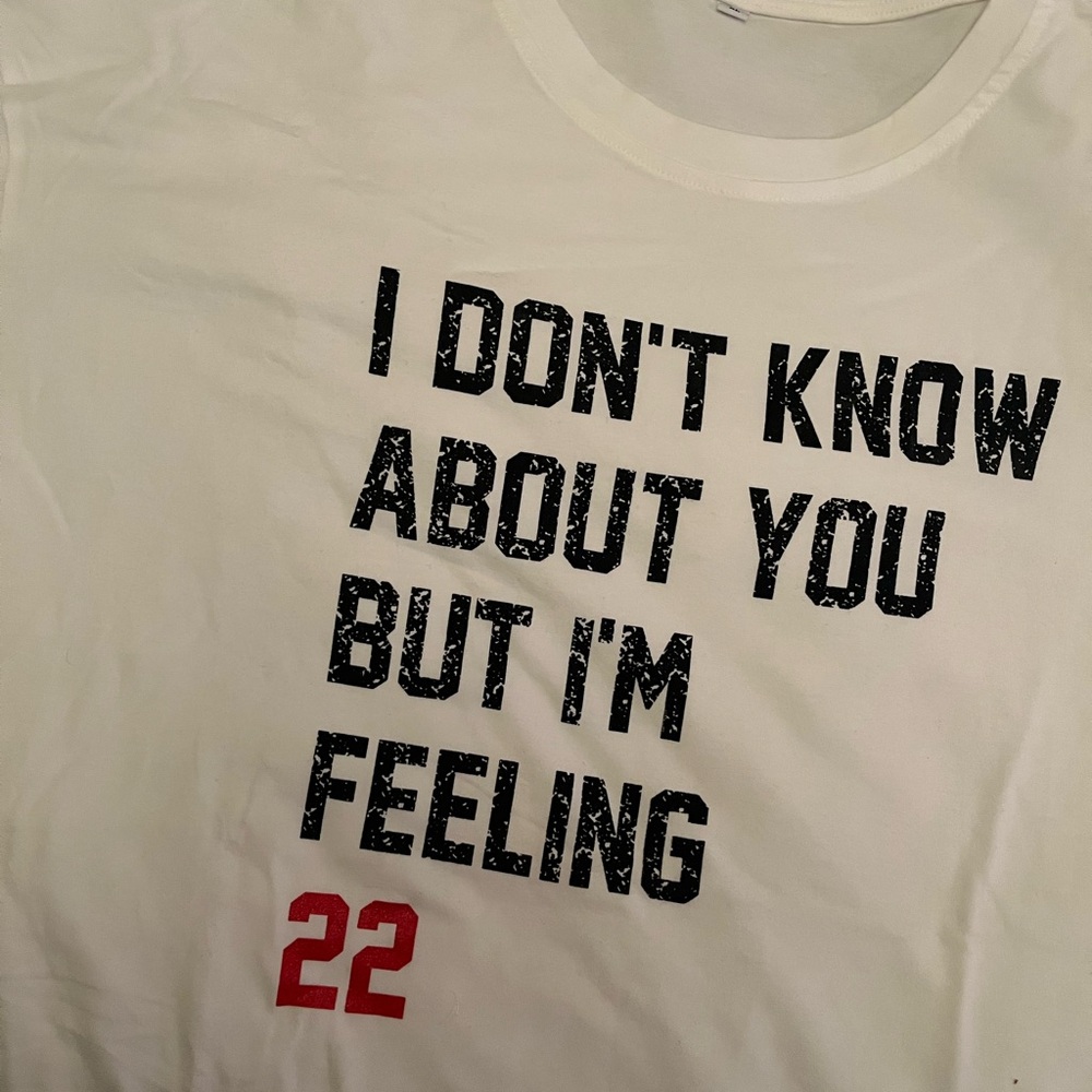 Taylor swift  22 song t shirt